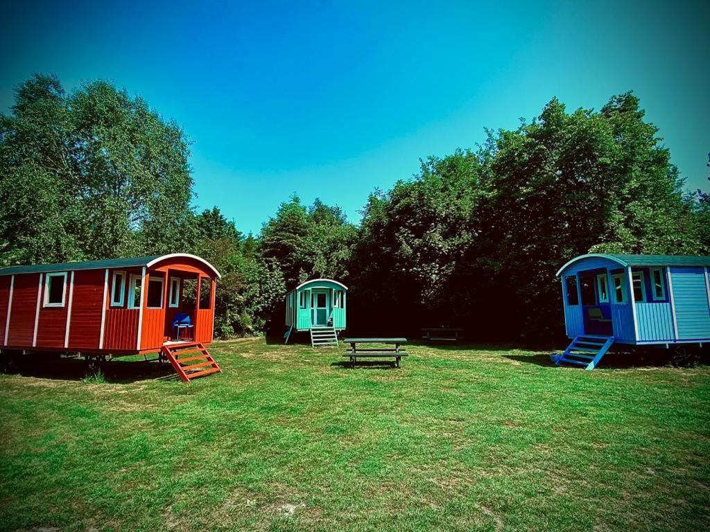 Pipowagens Bij Pannenkoekenrestaurant & Camping De Koppenjan 'Een Uniek Verblijf Met Kinderspeelboerderij' Jubbega-Schurega Ngoại thất bức ảnh