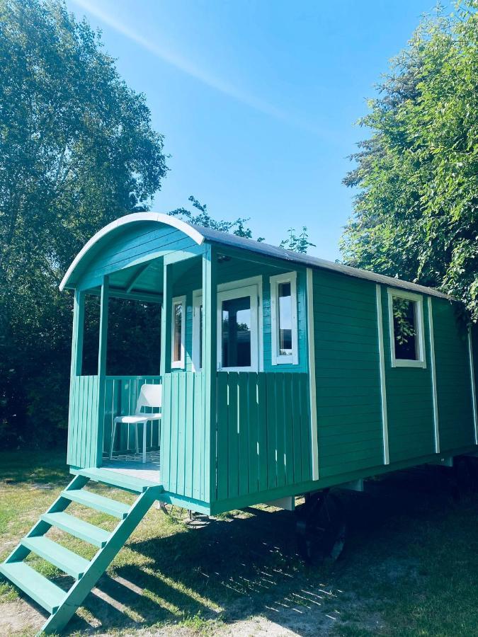 Pipowagens Bij Pannenkoekenrestaurant & Camping De Koppenjan 'Een Uniek Verblijf Met Kinderspeelboerderij' Jubbega-Schurega Ngoại thất bức ảnh