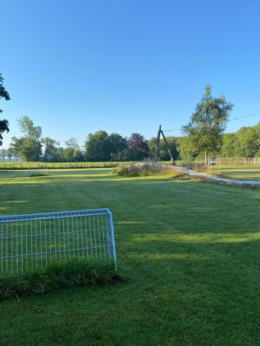 Pipowagens Bij Pannenkoekenrestaurant & Camping De Koppenjan 'Een Uniek Verblijf Met Kinderspeelboerderij' Jubbega-Schurega Ngoại thất bức ảnh